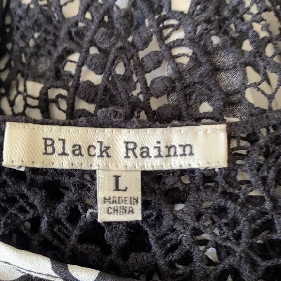 Black Rainn Blouse - Picture 6 of 8
